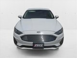 Used 2019 Ford Fusion SE image 2