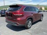 Used 2017 Toyota Highlander XLE image 5