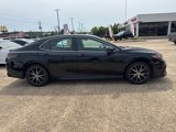 Used 2022 Toyota Camry SE image 4