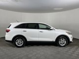Used 2019 Kia Sorento LX image 5