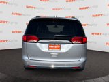 Used 2019 Chrysler Pacifica Touring-L image 4