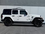 Used 2018 Jeep Wrangler Unlimited Sahara image 3