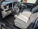 Used 2017 Toyota Highlander XLE image 5