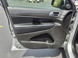 Used 2018 Jeep Grand Cherokee Laredo image 6