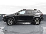 Used 2019 Jeep Cherokee Trailhawk w/ Comfort/Convenience Group image 3