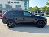 Used 2018 Jeep Grand Cherokee Laredo image 4