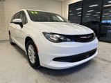 Used 2022 Chrysler Voyager LX image 2