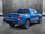 Used 2016 Toyota Tacoma TRD Sport image 5