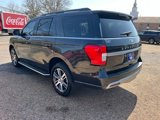 Used 2023 Ford Expedition XLT image 4