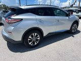 Used 2017 Nissan Murano SV image 3