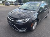 Used 2018 Chrysler Pacifica Touring-L w/ Advanced Safetytec Group image 2