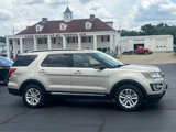 Used 2017 Ford Explorer XLT image 4