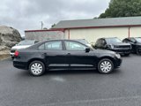 Used 2015 Volkswagen Jetta S image 4