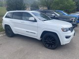 Used 2019 Jeep Grand Cherokee Altitude image 3