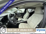 Used 2023 Volvo XC40 B5 Ultimate image 4