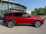 Used 2024 Nissan Pathfinder SL w/ Cargo Package image 2