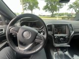Used 2017 Jeep Grand Cherokee Altitude image 3