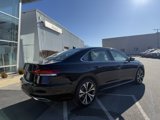Certified 2022 Volkswagen Passat 2.0T SE image 5