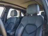 Certified 2022 Porsche Macan image 5