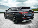 Used 2023 Mitsubishi Outlander SE image 4