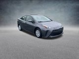 Used 2022 Toyota Prius LE image 2