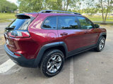 Used 2019 Jeep Cherokee Trailhawk image 5