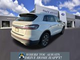 Used 2020 Lincoln Nautilus FWD w/ Equipment Group 101A image 3