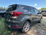 Used 2019 Ford Escape SE image 3