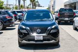 Used 2022 Nissan Rogue SV image 2