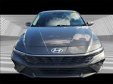 Used 2024 Hyundai Elantra SEL image 2