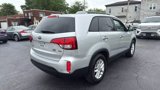 Used 2015 Kia Sorento LX image 5