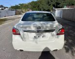 Used 2015 Nissan Altima 2.5 SL w/ Moonroof Package image 5