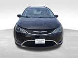 Used 2018 Chrysler Pacifica Touring-L image 2