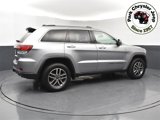 Used 2021 Jeep Grand Cherokee Limited w/ Luxury Group II image 3