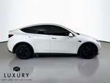 Used 2022 Tesla Model Y Long Range image 3
