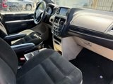 Used 2015 Dodge Grand Caravan SE image 3