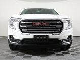 Used 2022 GMC Terrain SLT w/ Infotainment Package II image 2