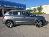 Used 2022 Volkswagen Taos SE image 3
