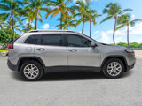 Used 2018 Jeep Cherokee Latitude Plus w/ Comfort/Convenience Group image 2