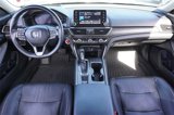 Used 2018 Honda Accord Touring image 2