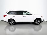 Used 2020 Nissan Pathfinder SV image 3