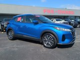Used 2021 Nissan Kicks SV image 2