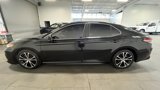 Used 2019 Toyota Camry SE w/ Convenience Package image 6