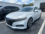 Used 2018 Honda Accord Touring image 3