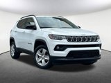 Used 2022 Jeep Compass Latitude image 2