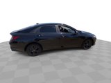 Used 2023 Hyundai Elantra SEL image 2