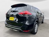 Used 2017 Nissan Rogue S image 4