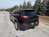 Used 2015 Jeep Cherokee Latitude w/ Cold Weather Group image 5