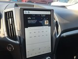 Used 2022 Ford Edge Titanium image 3
