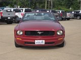 Used 2007 Ford Mustang Deluxe image 3